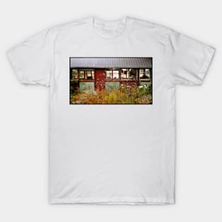 Old tram in a Port Fairy garden T-Shirt